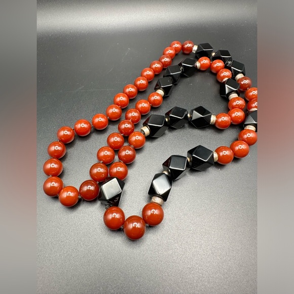 Vintage 15-11 MM ONYX & ORANGE JASPER BEAD 32" NECKLACE heavy - Picture 7 of 14